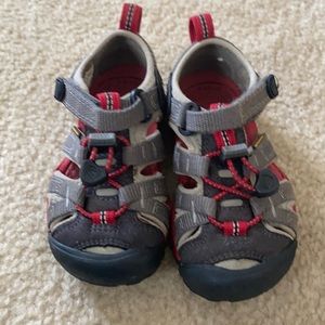 EUC toddler Keen sandals